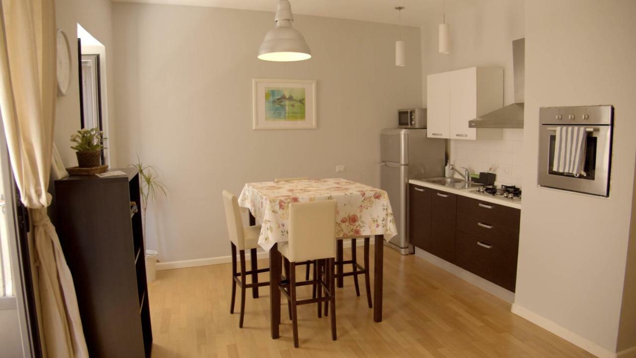 Ortigia Guest House Casa Flora Syracuse Buitenkant foto