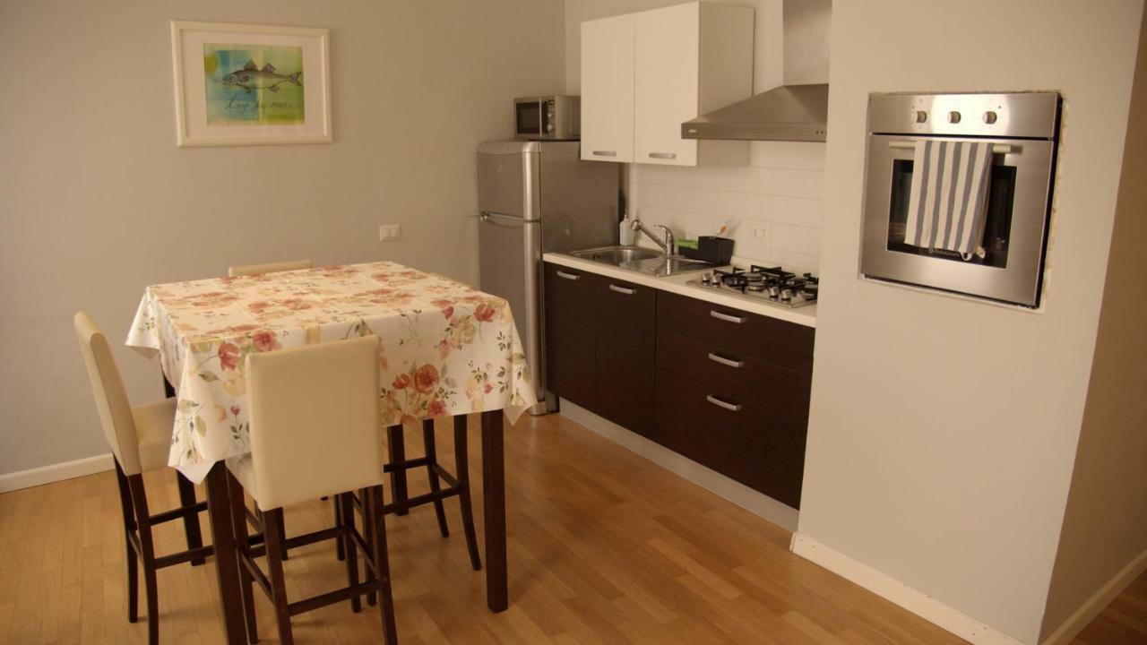 Ortigia Guest House Casa Flora Syracuse Buitenkant foto